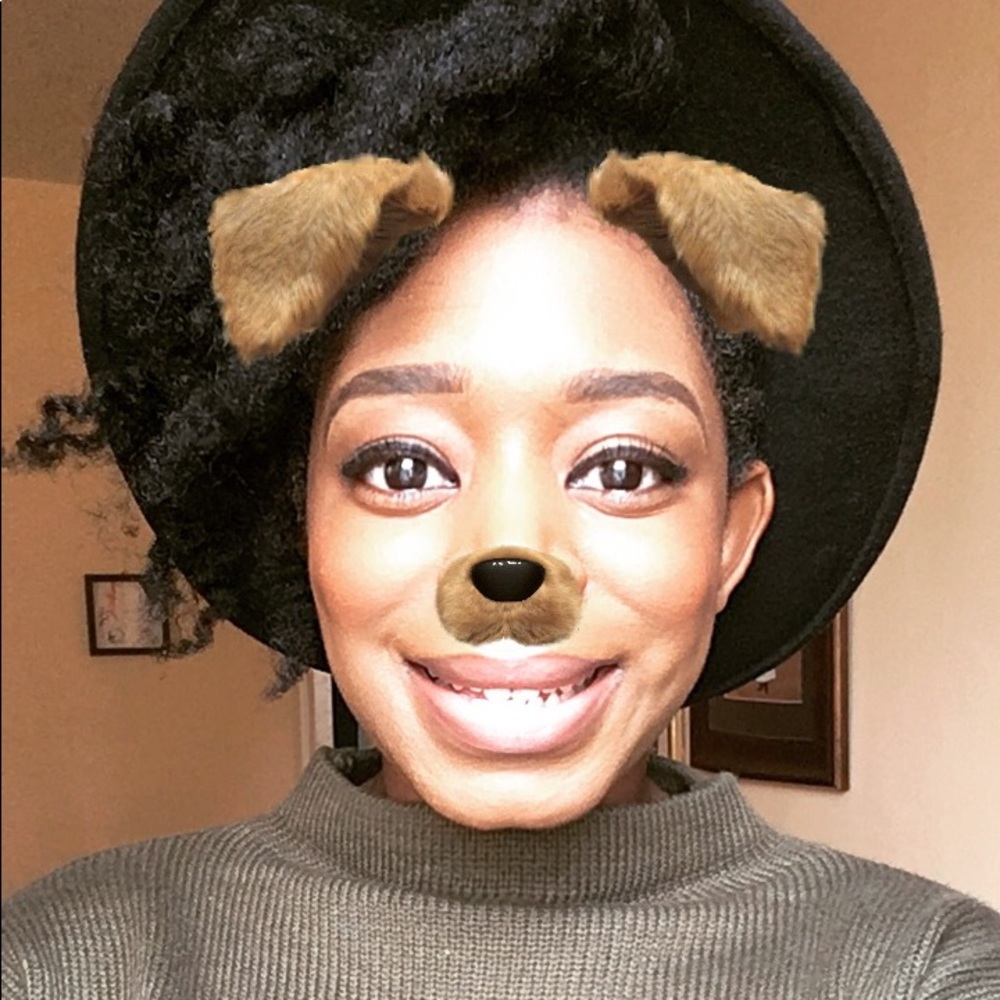 Meet your Posher, Naika